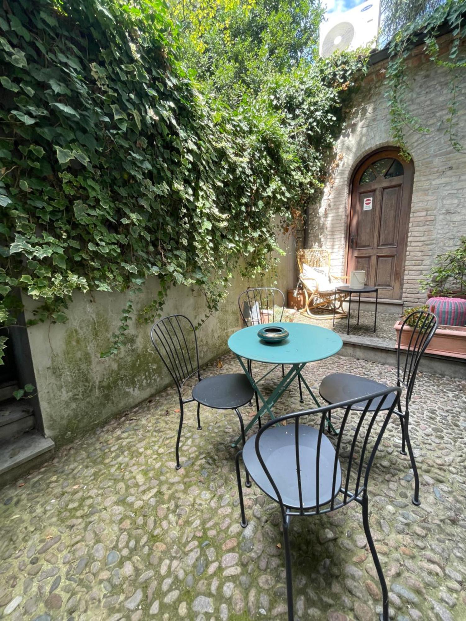 Le Di Bsuites 3*