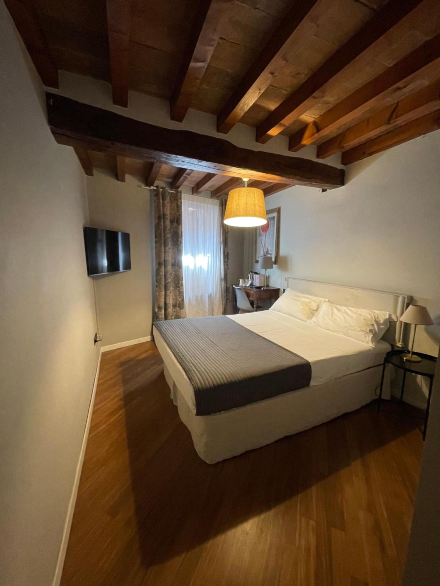 Le Di Bsuites 3*